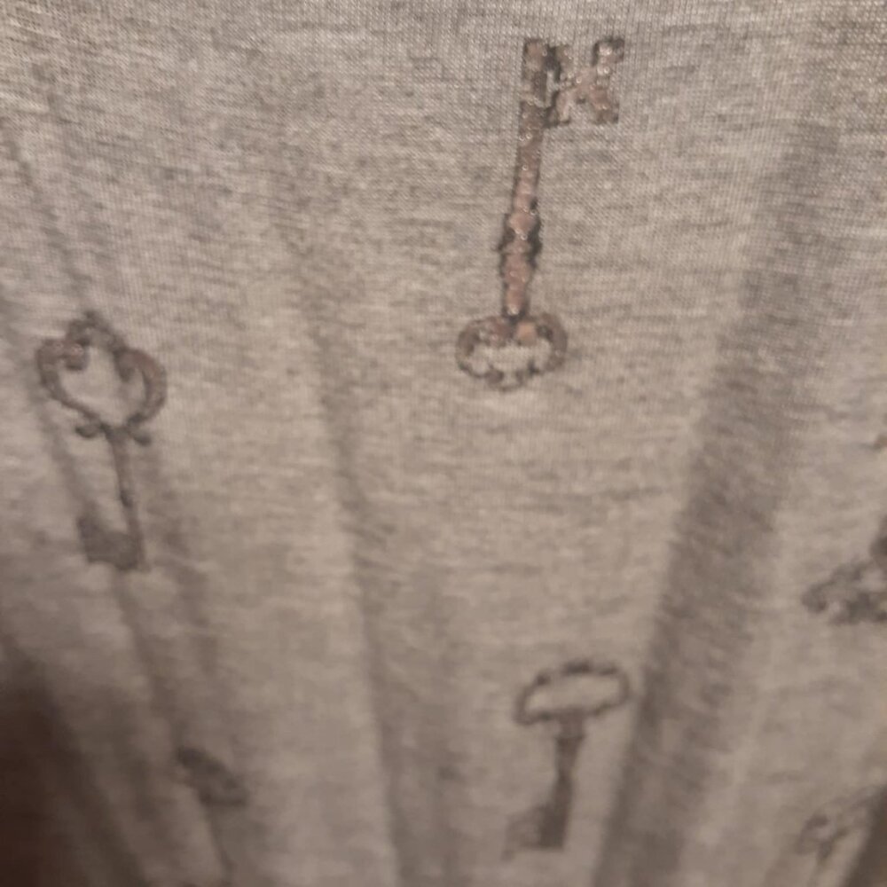 Metallic Key Print Tank Top - Picture 3 of 6